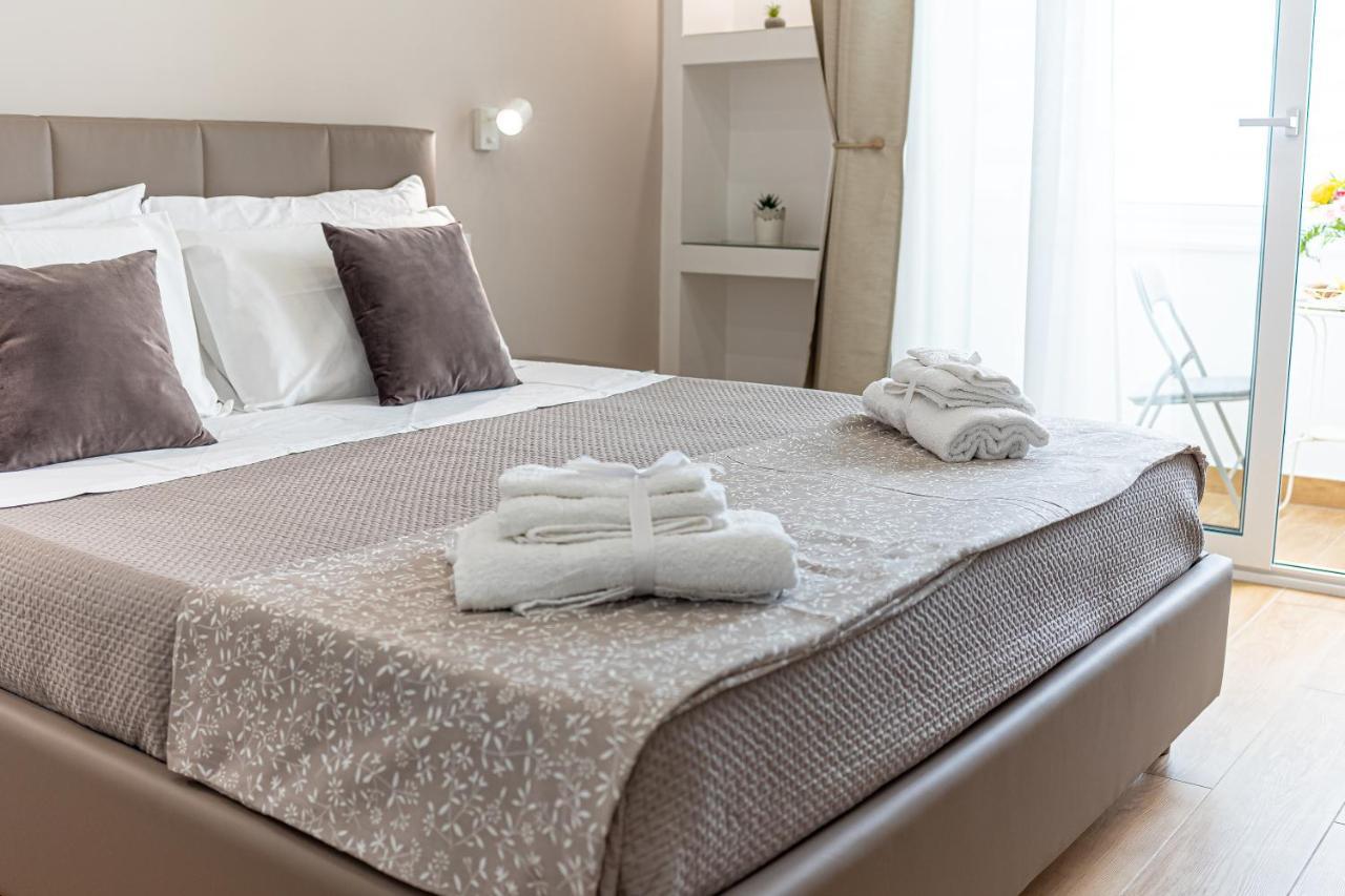 White Gold Bed and Breakfast Napels Buitenkant foto