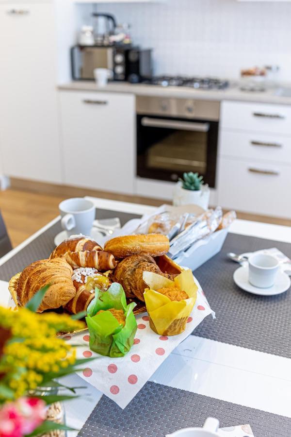 White Gold Bed and Breakfast Napels Buitenkant foto