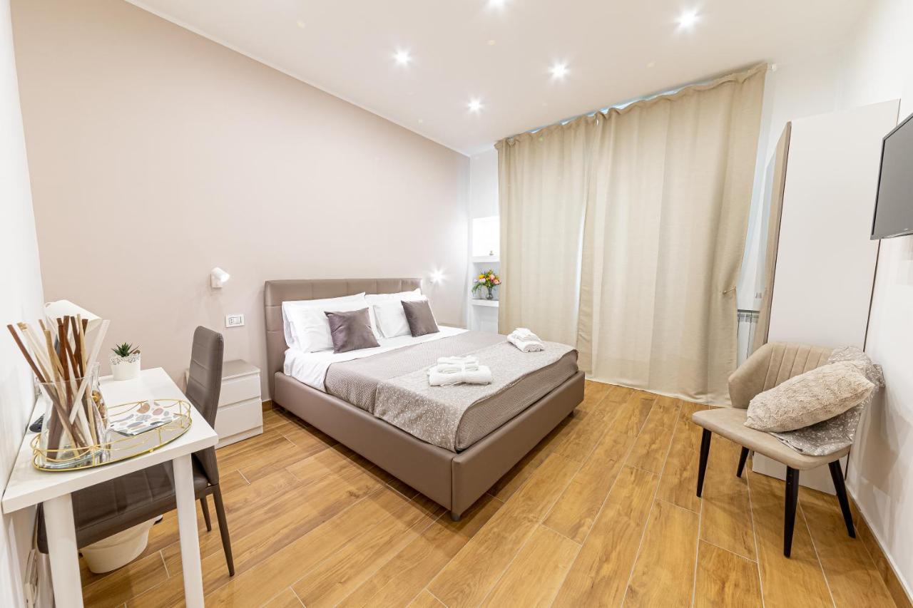 White Gold Bed and Breakfast Napels Buitenkant foto